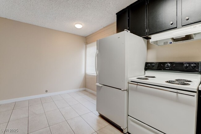 property at 698 Northrop Ave