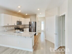 1507 Ashgrove Pl in Lebanon, TN - Foto de edificio - Building Photo