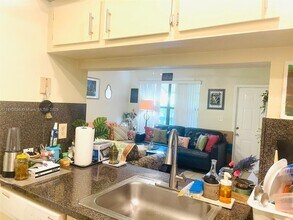 10023 Winding Lake Rd in Sunrise, FL - Building Photo - Building Photo