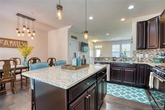 7532 Tealight in Williamsburg, VA - Building Photo - Building Photo