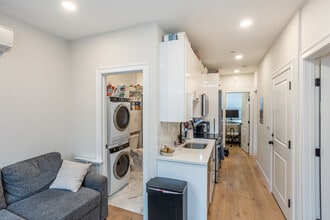 15 Bartlett Pl in Boston, MA - Foto de edificio - Interior Photo