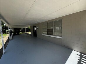 1610 Crest Ave in Leesburg, FL - Building Photo - Building Photo