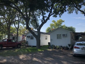 4403 14th St in Bacliff, TX - Building Photo - Building Photo