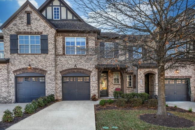 property at 2017 Bungalow Dr