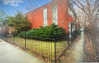 7544 S Yates Blvd in Chicago, IL - Building Photo