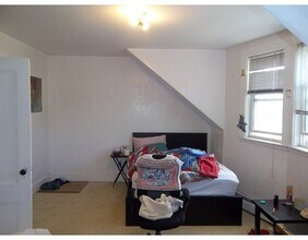 157 Central St in Somerville, MA - Building Photo - Building Photo