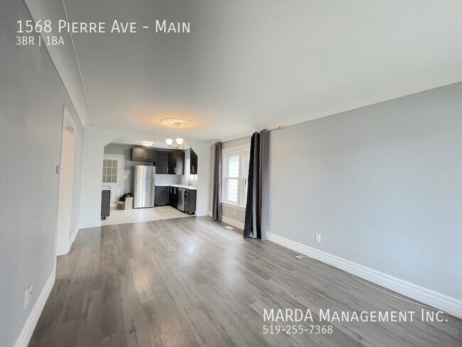 1568 Pierre Ave in Windsor, ON - Building Photo - Building Photo