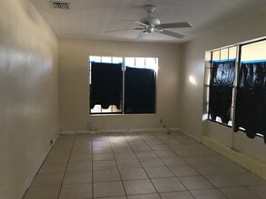 1640 NW 9th Ave in Fort Lauderdale, FL - Foto de edificio - Building Photo