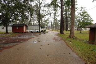 2226 Old Highway 171 in Lake Charles, LA - Building Photo