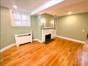 239 Commonwealth Ave, Unit 12 in Boston, MA - Building Photo - Building Photo