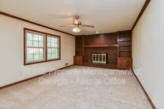 938 Lost Valley Dr SE in Conyers, GA - Building Photo - Building Photo