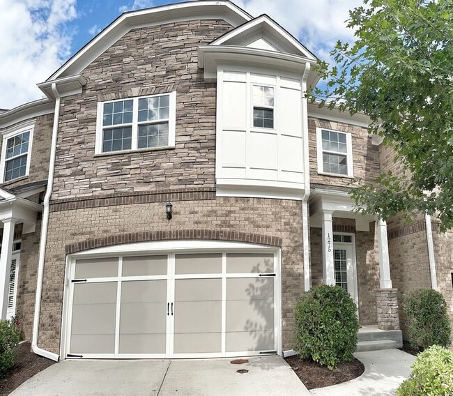 property at 1275 Golden Rock Ln SE