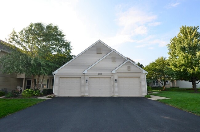property at 2843 Rutland Cir