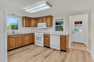 1437 Cockleys Meadow Dr in Boiling Springs, PA - Building Photo - Building Photo