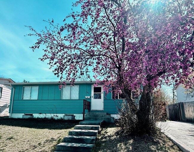 property at 1641 S Fairdale Ave