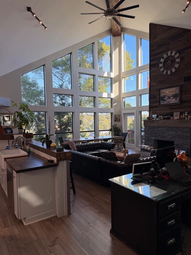 2413 Crazyhorse Pass in Austin, TX - Building Photo - Building Photo