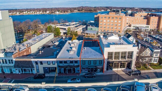 37 E Front St in Red Bank, NJ - Building Photo - Building Photo