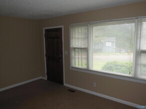 3814 NW Timwood Dr in Huntsville, AL - Building Photo - Building Photo