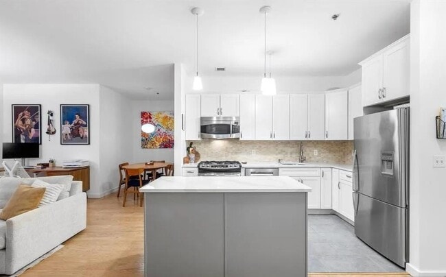 25 McWilliams Pl in Jersey City, NJ - Building Photo - Building Photo