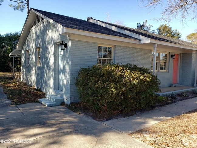 809 Shakespeare Dr in Wilmington, NC - Building Photo - Building Photo