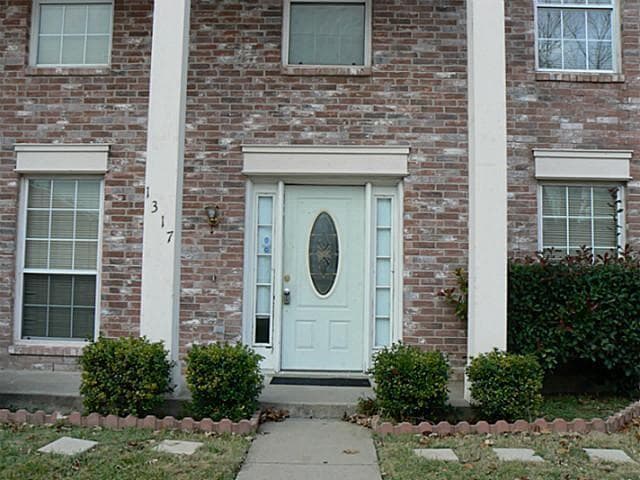 1317 E Miller Dr in Cedar Hill, TX - Building Photo - Building Photo