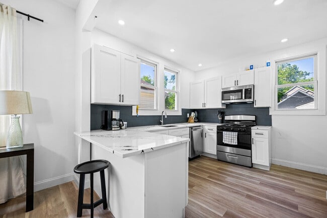 906 Villa Ave in Indianapolis, IN - Building Photo - Building Photo