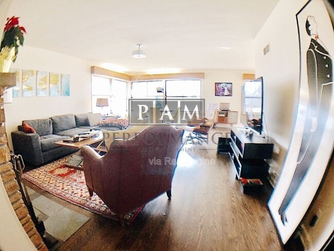 7430 W Wells St in Wauwatosa, WI - Building Photo - Building Photo