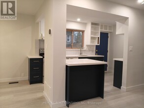 201 BIRKDALE Rd in Toronto, ON - Building Photo - Building Photo