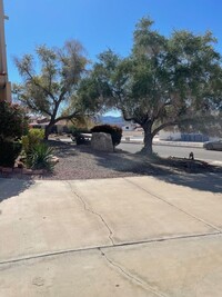 1905 Palmer Dr in Lake Havasu City, AZ - Foto de edificio - Building Photo