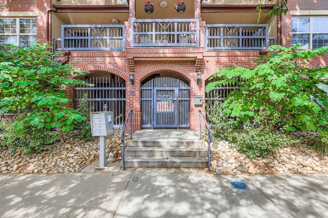 property at 1641 N Washington St