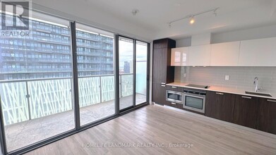 50-2650 Charles St E in Toronto, ON - Building Photo - Building Photo