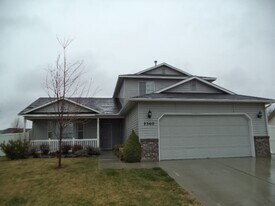 2360 N Grey Hawk Ave in Kuna, ID - Building Photo