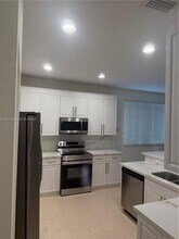 1288 Camellia Cir in Weston, FL - Building Photo - Building Photo
