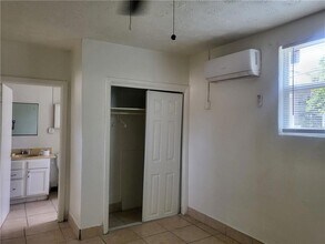 1916 Claire Ave, Unit D in Gretna, LA - Building Photo - Building Photo