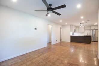 1301 Clearfield Dr in Austin, TX - Building Photo - Building Photo