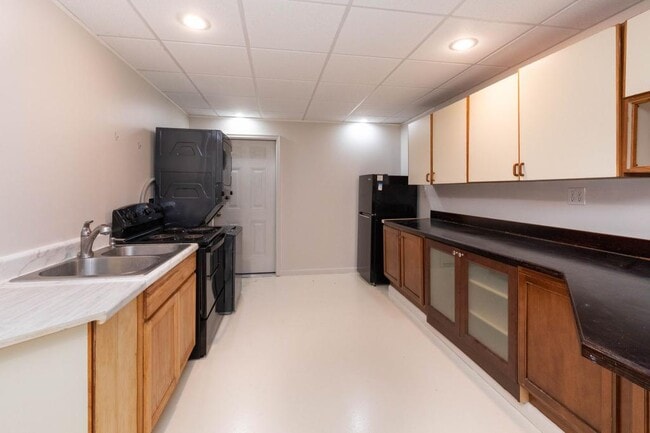 43 Kennedy Rd in Weaverville, NC - Building Photo - Building Photo