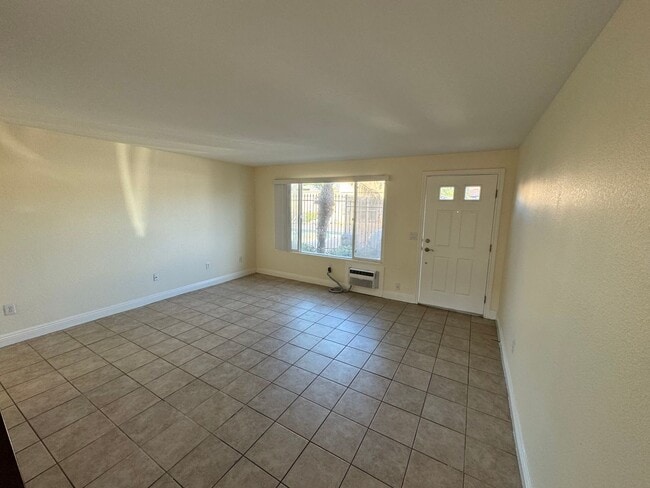 1321 Greenfield Dr in El Cajon, CA - Building Photo - Building Photo