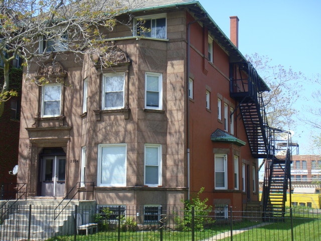 property at 2934 W Washington Blvd