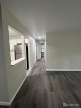 20 Crabapple Ln in Franklin Township, NJ - Building Photo - Building Photo