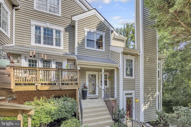314 Overlook Dr in Occoquan, VA - Building Photo - Building Photo