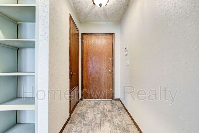 326 W Campbell Dr in Midwest City, OK - Building Photo - Building Photo