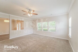 2109 Lake Vista Drive in Mount Holly, NC - Building Photo - Building Photo