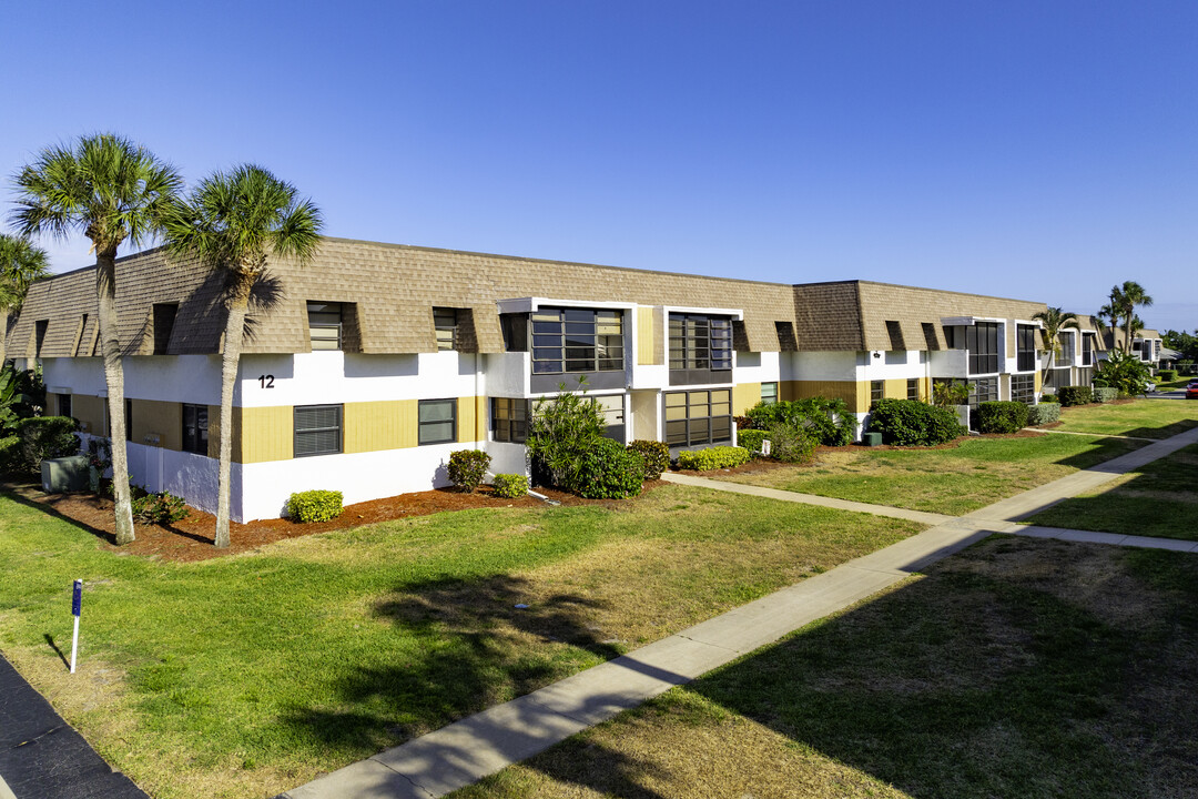 Palm Colony Club in Indialantic, FL - Building Photo