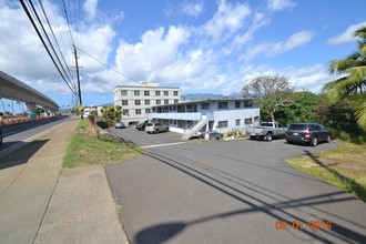 94-508 Farrington Hwy in Waipahu, HI - Building Photo - Building Photo