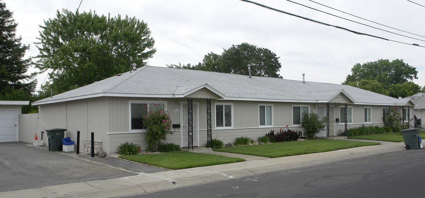 1456 Carleton Dr in Concord, CA - Foto de edificio
