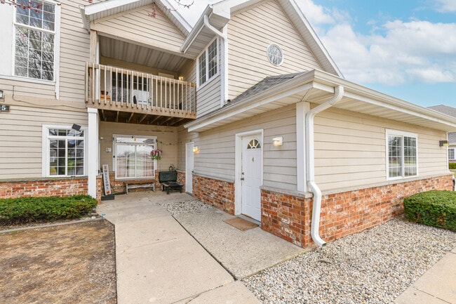 505 Lawson School Rd in Delavan, WI - Building Photo - Building Photo