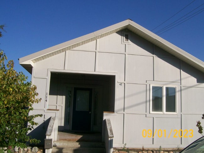 114 W Clark St in Livingston, MT - Building Photo - Building Photo