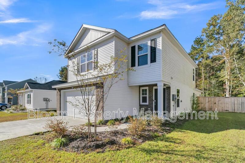 399 Spruce Ivy St in Moncks Corner, SC - Building Photo