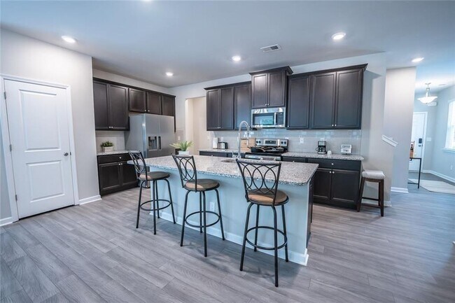 454 Burgundy Terrace SE in Atlanta, GA - Building Photo - Building Photo