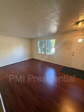 9904 Whitney Cir in Richmond, VA - Building Photo - Building Photo